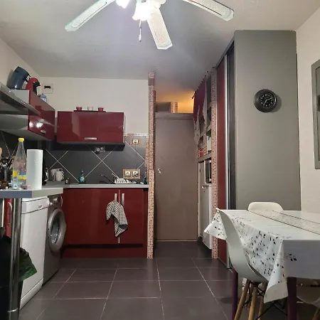 Location Studio + Loggia Le Cap D'agde 6 Personnes 아파트 아그