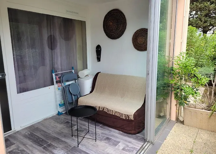 Location Studio + Loggia Le Cap D'agde 6 Personnes * Agde