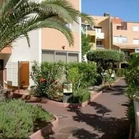 Appartement Location Studio + Loggia Le Cap D'agde 6 Personnes Agde